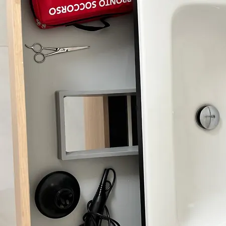 Con Giardino شقة *