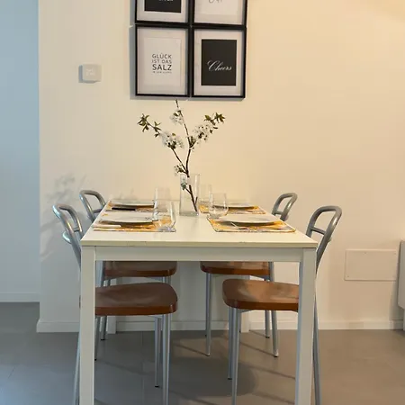 Apartment Con Giardino Cossogno