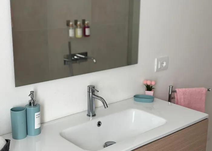 Apartament Con Giardino *